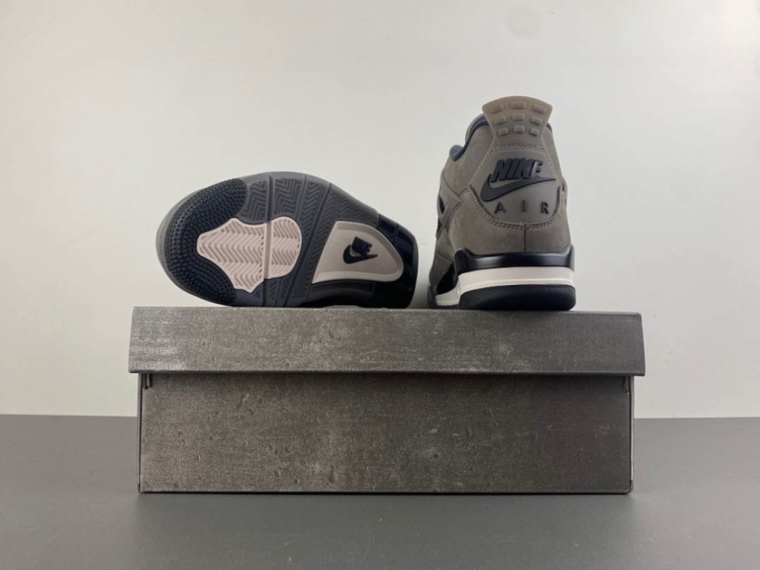 Cave Stone AJ4 photo 9